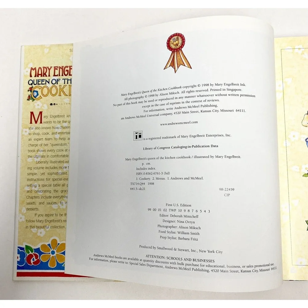 Mary Engelbreit's Queen of‎ the Kitchen Cookbook by Mary Engelbreit